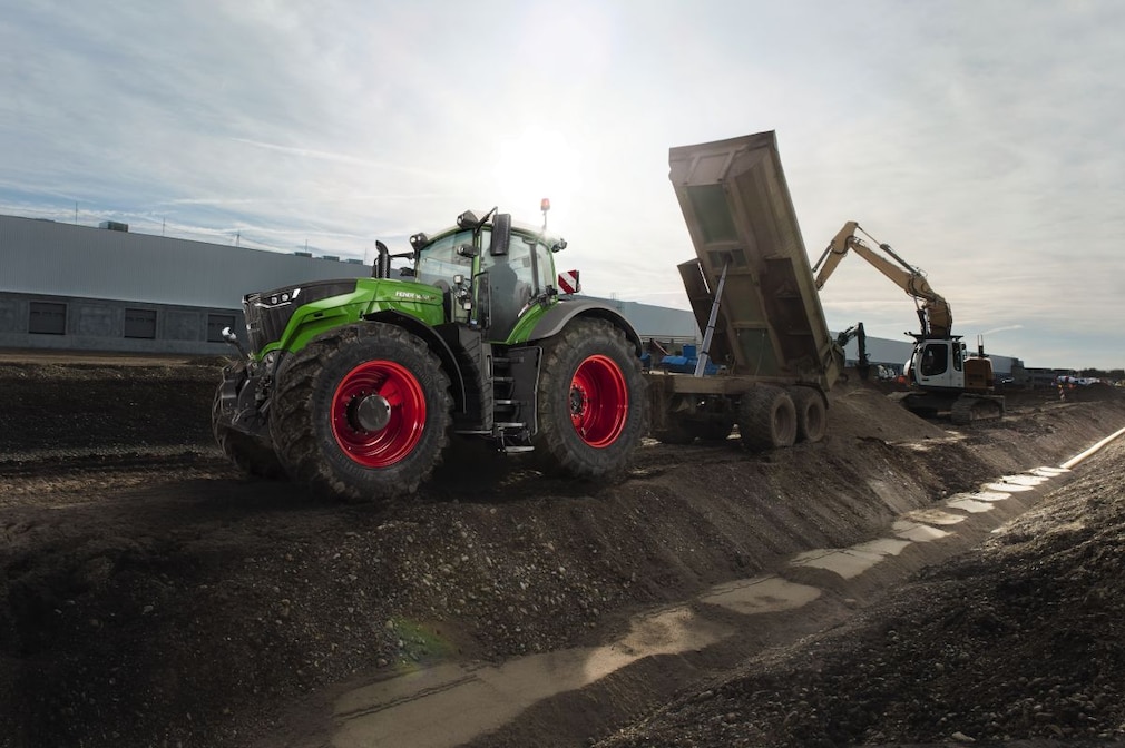 Traktor Fendt 1050 Vario