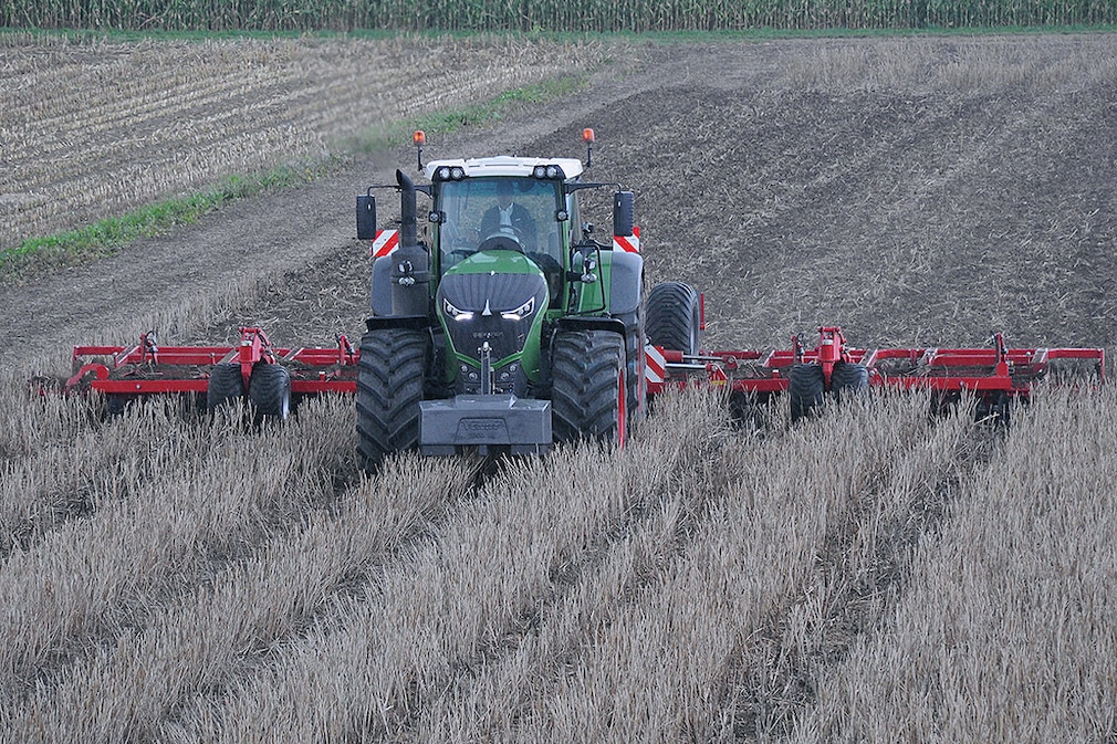 Traktor Fendt 1050 Vario