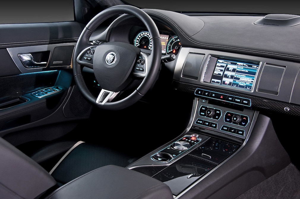 Jaguar XF 2.2 D