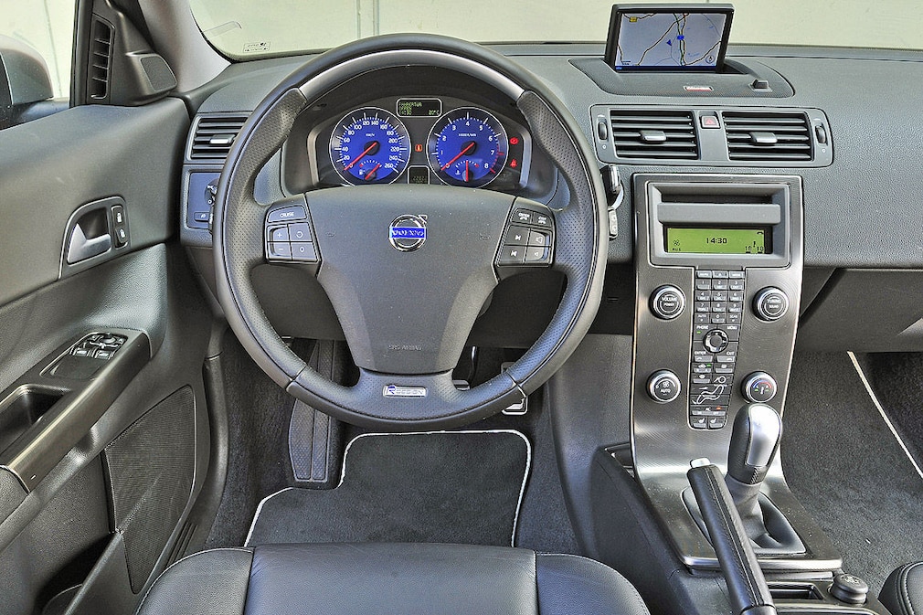 Volvo C30 T5