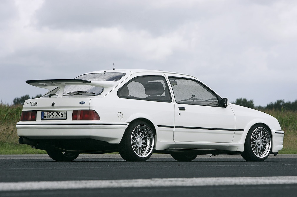Ford Sierra Cosworth RS   (1986)