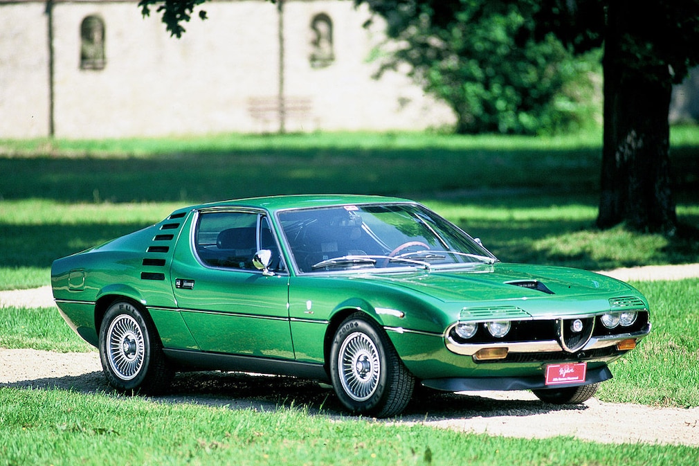 Alfa Romeo Montreal