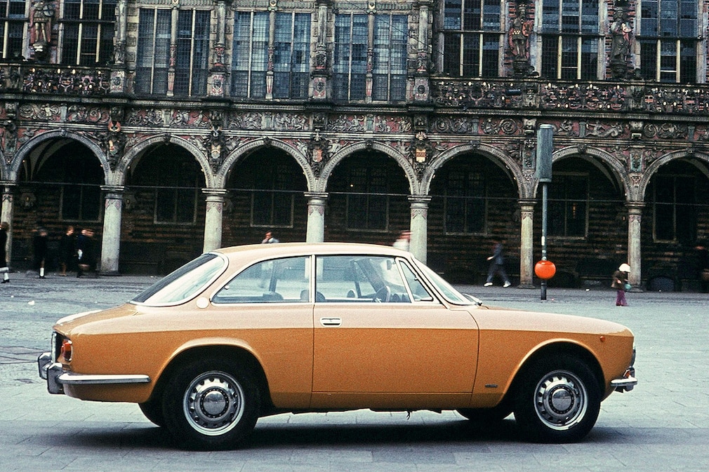 Alfa Romeo Giulia GT 1300 Junior