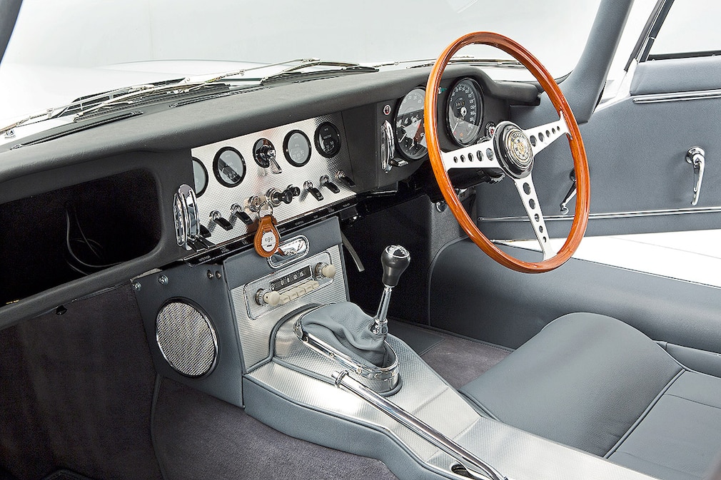 Jaguar E-Type Chassis 15