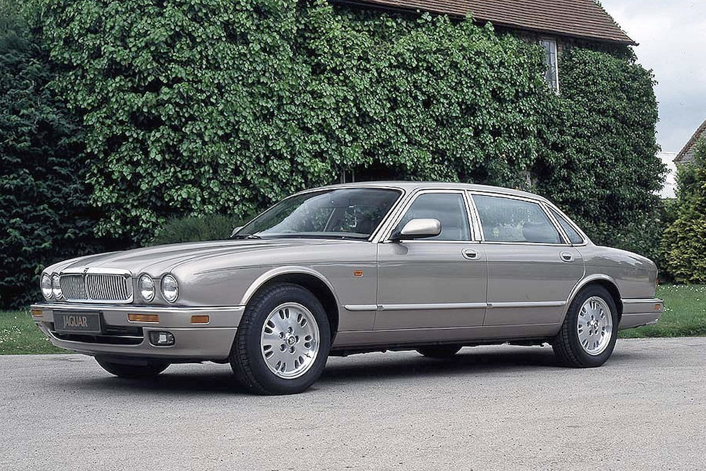 Jaguar XJ