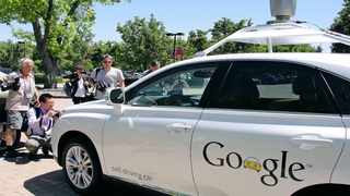 Googles Auto soll Außen-Airbags erhalten
