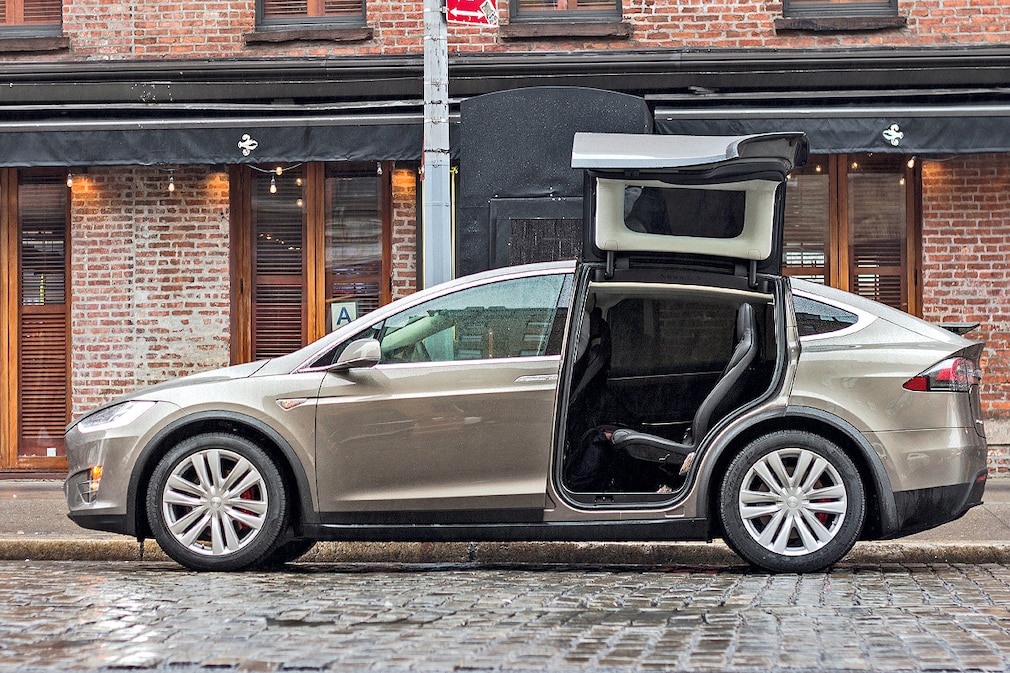 Tesla Model X