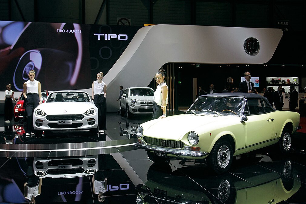Autopaare auf dem Autosalon Genf 2016