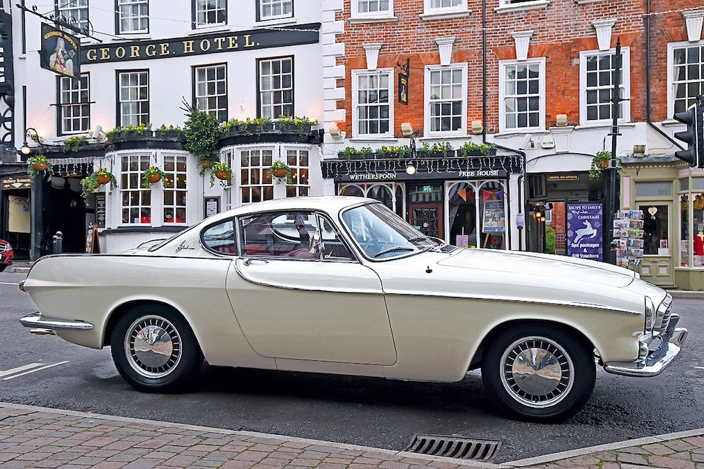 Volvo P1800