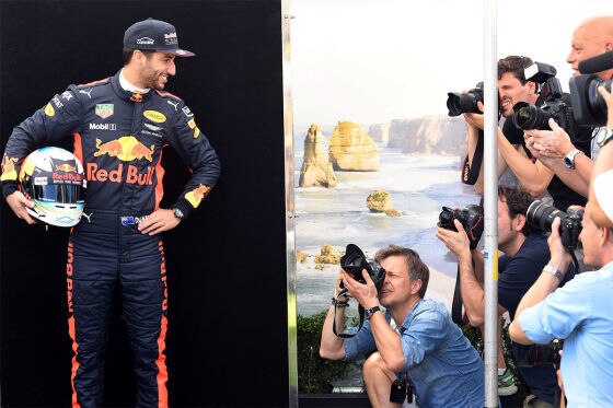 Formel 1: Fahrer, Helme, Autos 2017