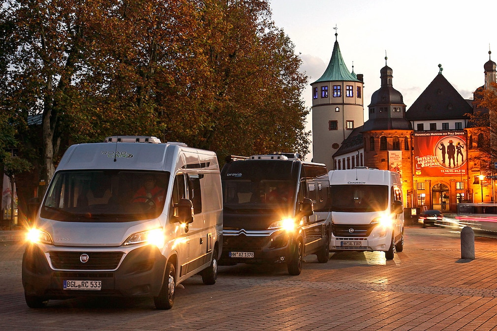 Roadcar R 600, Bravia Swan 599, Chausson Twist V594