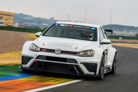 VW Golf GTI TCR