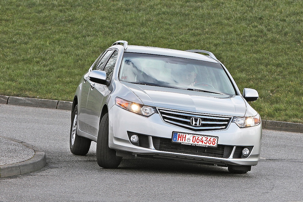 Honda Accord 2.2 i-DTEC Tourer Elegance