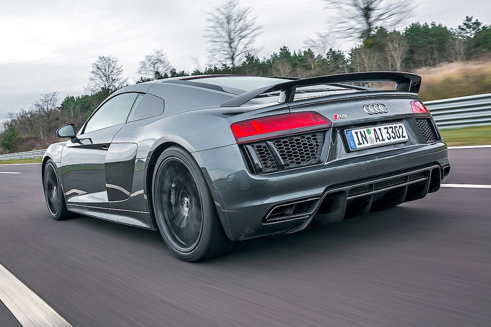 Audi R8 V10 Plus