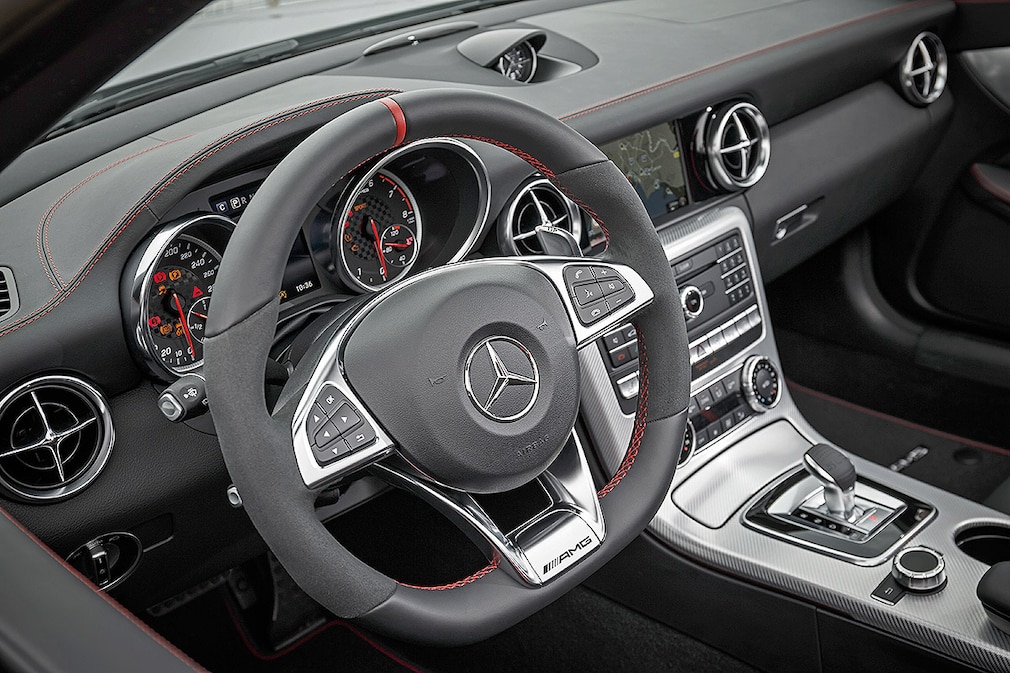 Mercedes AMG SLC 43