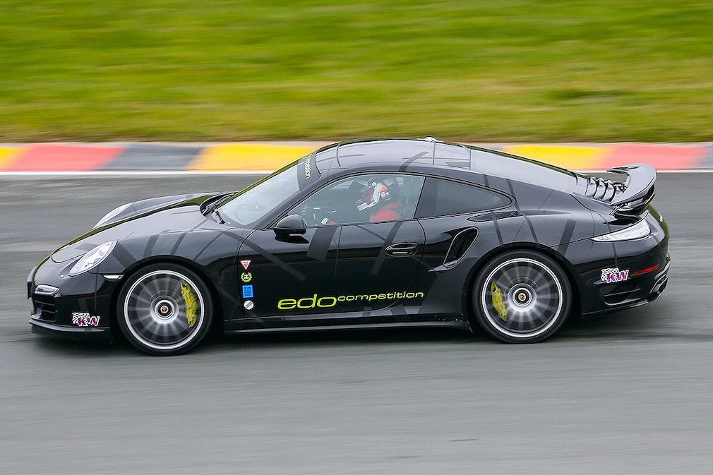 Edo Competition 911 Turbo S Blackburn