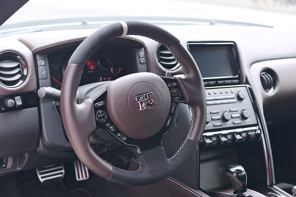 Nissan Importracing GT-R