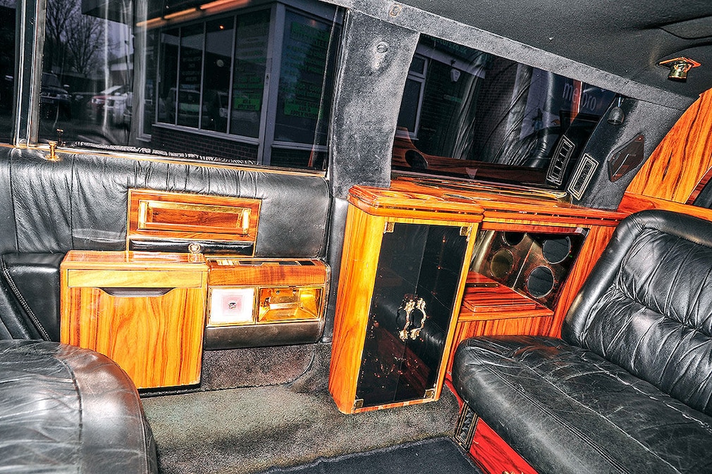 Cadillac 5.0 Limousine