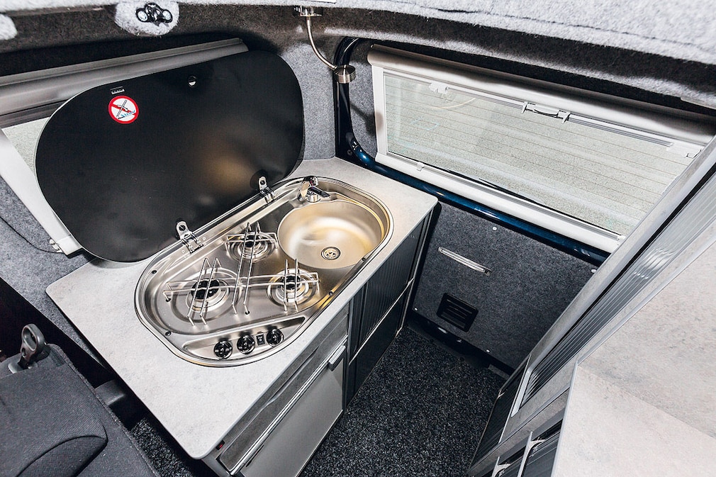 Nissan Evalia Cristall Camper Car