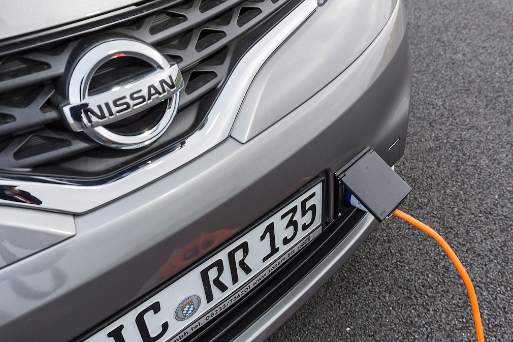 Nissan Evalia Zooom Stadtindianer