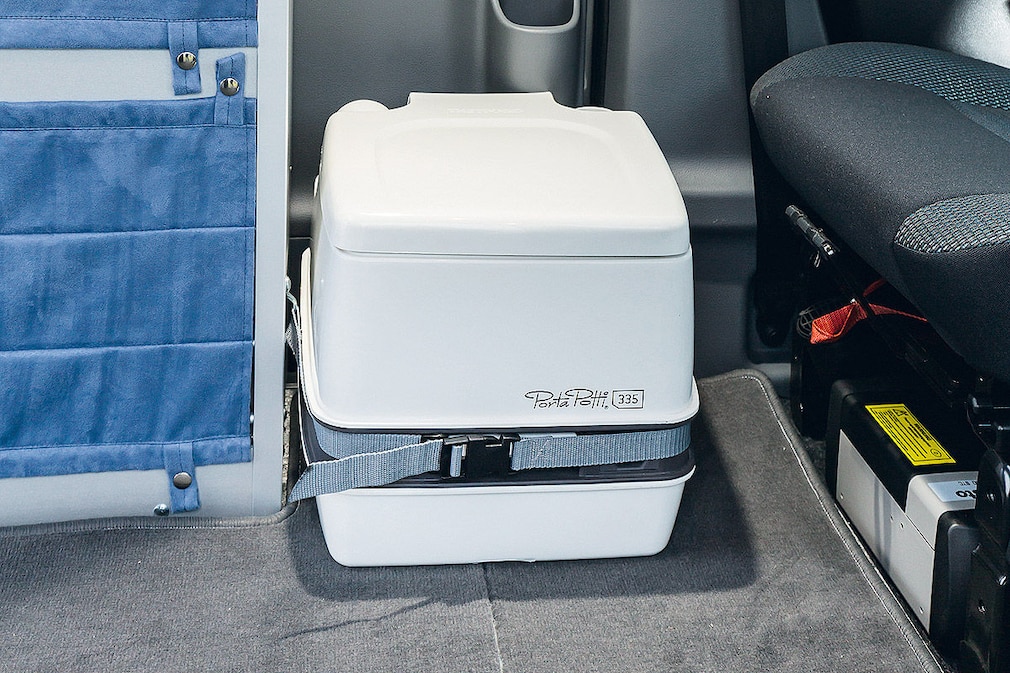Nissan Evalia Zooom Stadtindianer