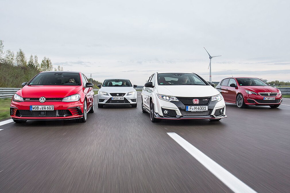 Vier heiße Kompakte