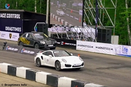 Bentley vs. Porsche