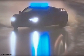Le Mans: Audi R8 mit Safety-Car-Drift
