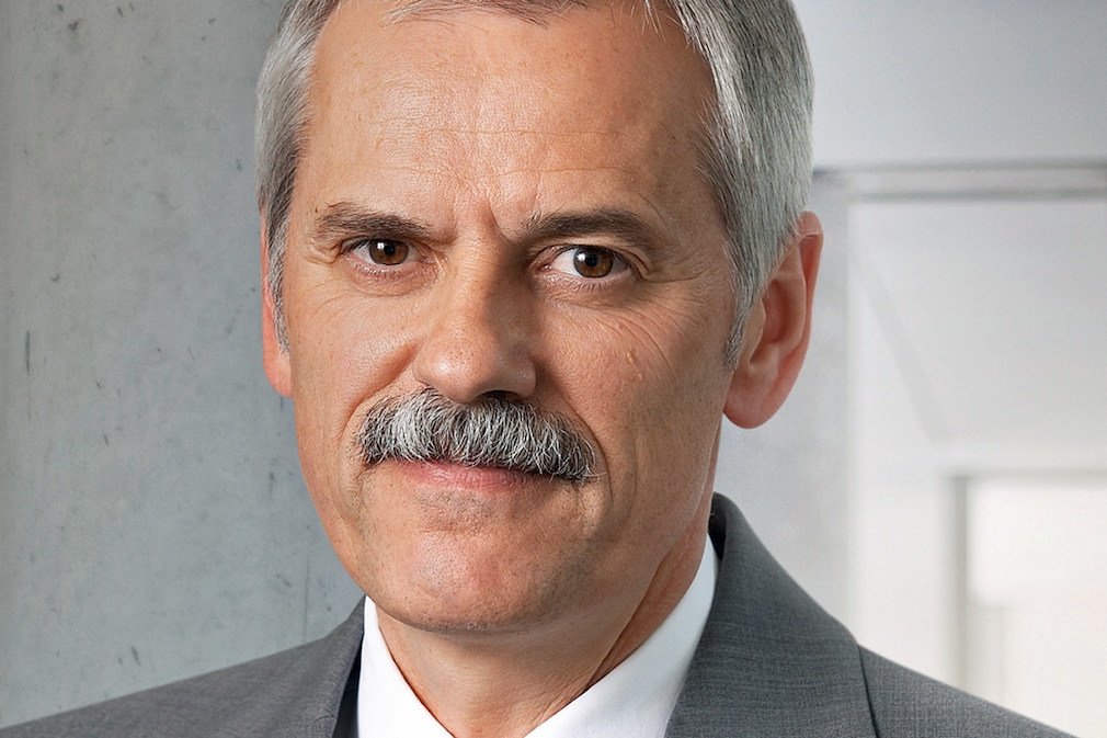 Prof. Willi Diez