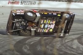 Jay Leno: Überschlag im Drag Racer