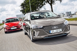 Toyota Prius Hyundai Ioniq Hybrid