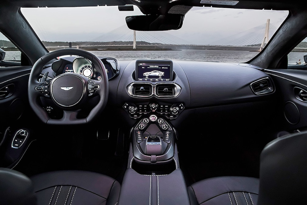 Aston Martin Vantage