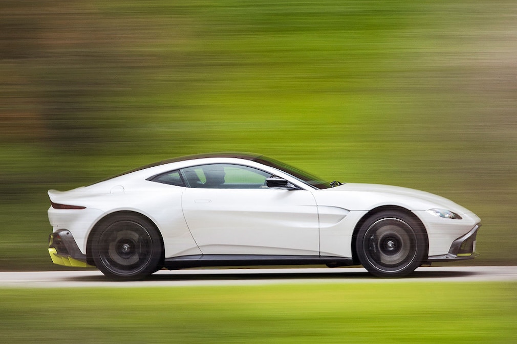 Aston Martin Vantage (2017)