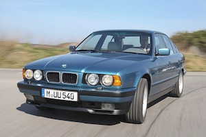 BMW 540i (E34)