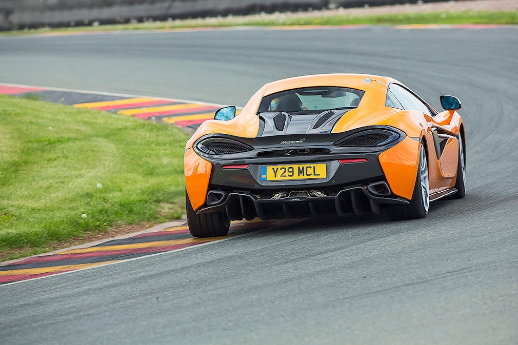 McLaren 570S