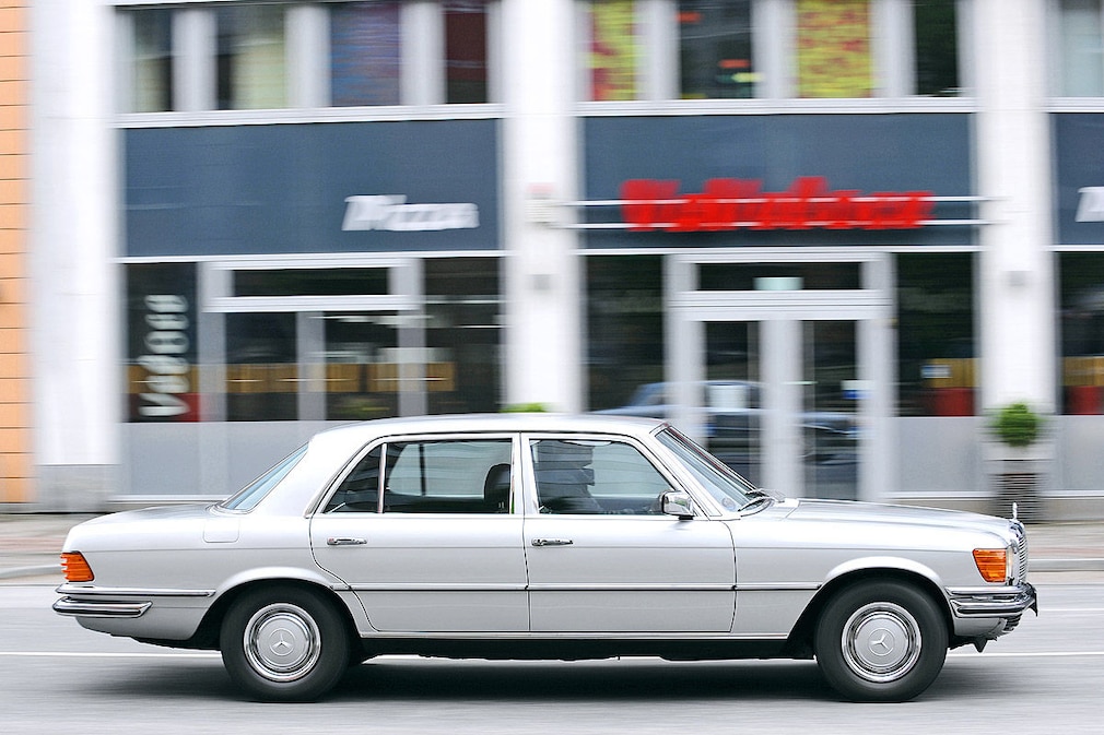 Mercedes 450 SEL 6.9 (1976)