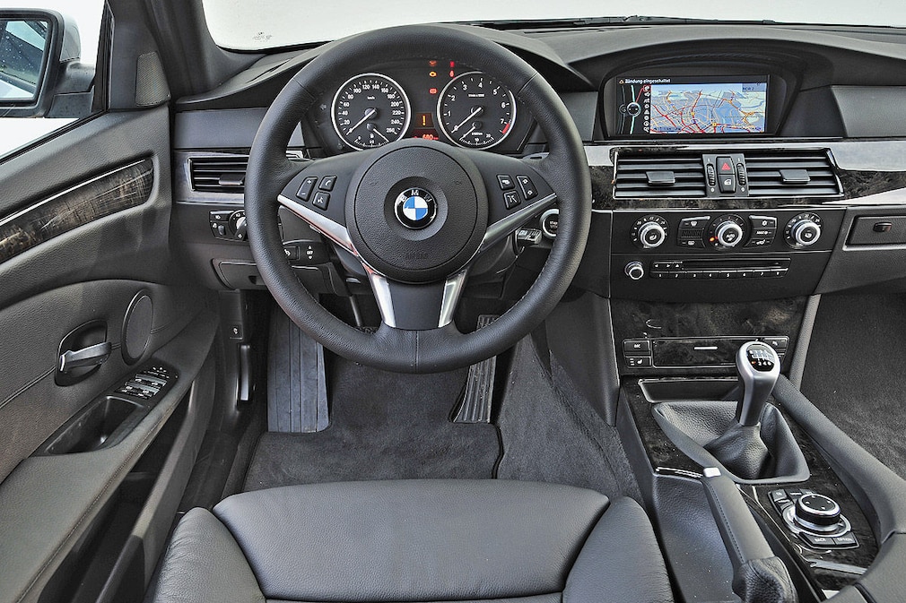BMW 525i BMW 525i