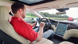 Autonomes Fahren: Tesla-Unfall