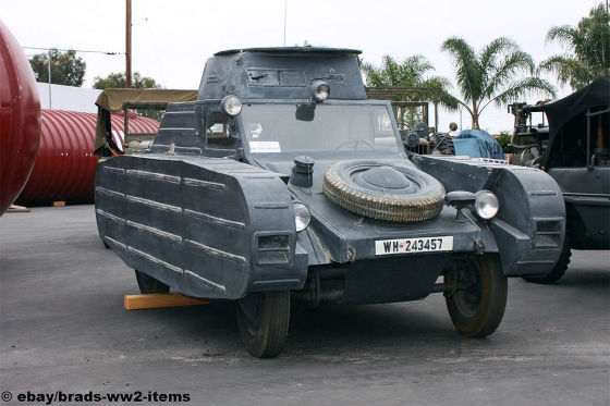 Panzer-Attrappe bei Ebay