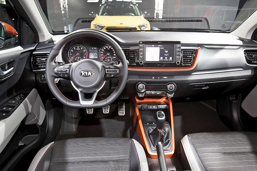 Kia Stonic  !!! SPERRFRIST  20. Juni 2017	13:30 Uhr !!!