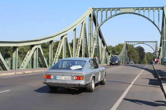 Klebepflicht zum Rallyestart