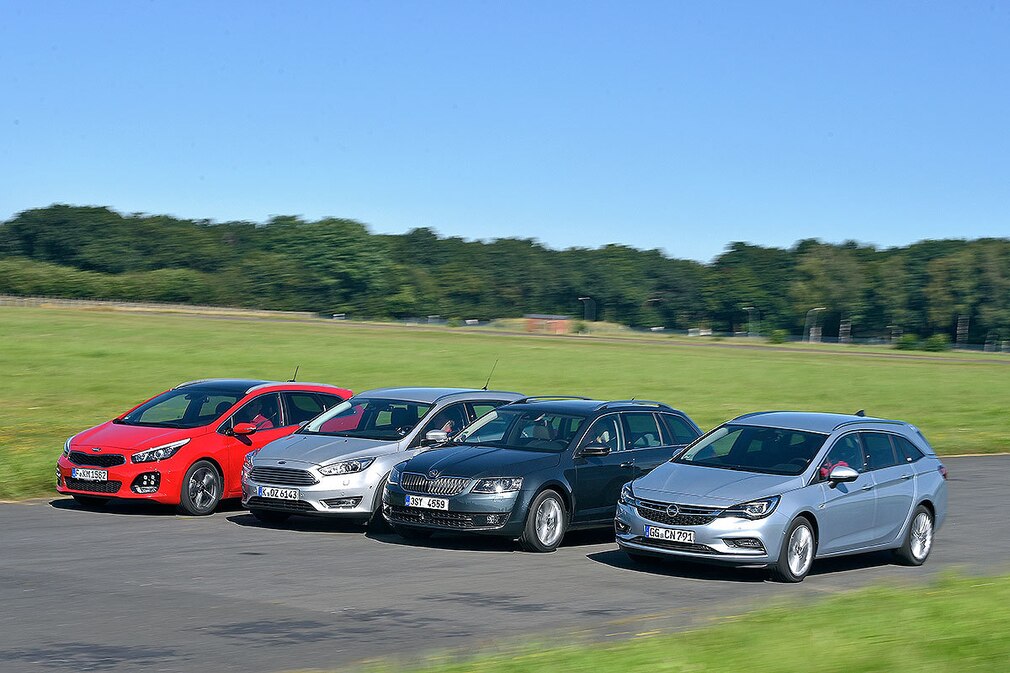 Vergleich Kia Ceed SW 1.0 T-GDI Ford Focus Turnier 1.0 EcoBoost Skoda Octavia Combi 1.0 TSI Opel Astra Sports Tourer 1.0 Turbo