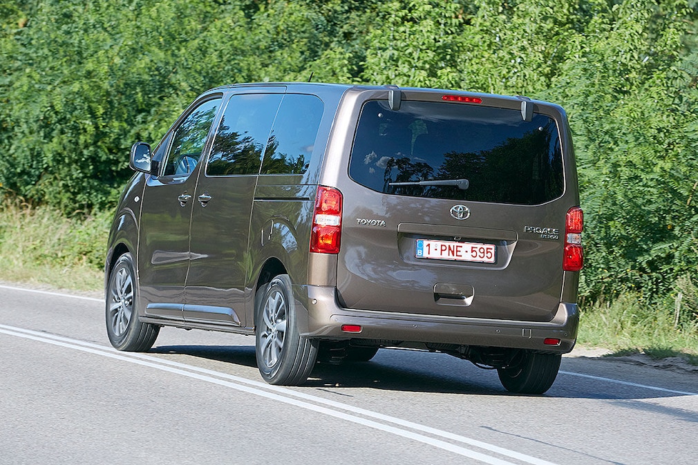 Toyota Proace Verso (2016) im Test: Fahrbericht, Motoren, Preis