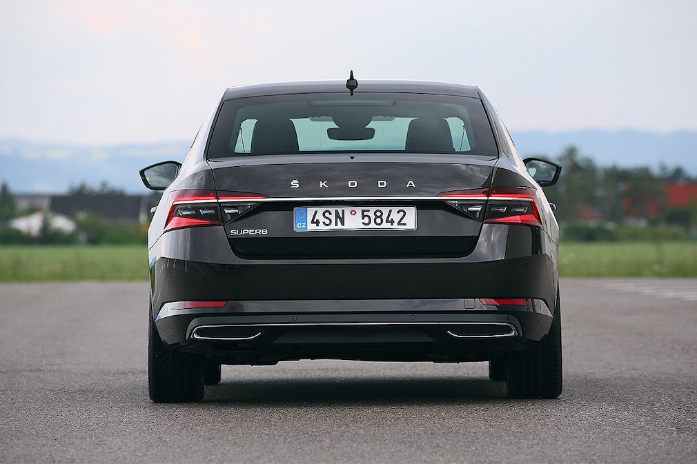 Skoda Superb Facelift (2019)
