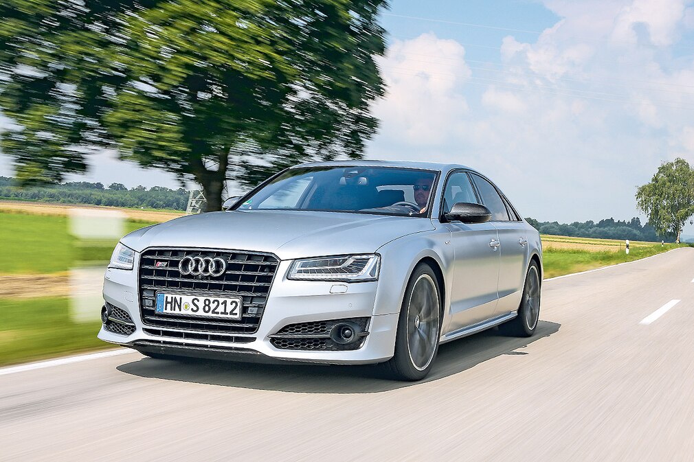 Audi S8 plus