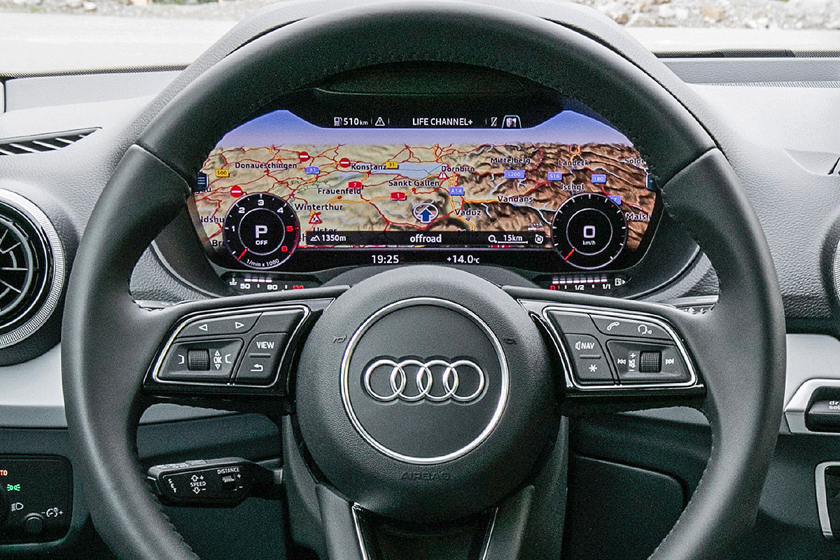 Audi Q2 vs. VW Golf Bilder autobild.de Audi Q2 vs. VW Golf Bilder autobild.de