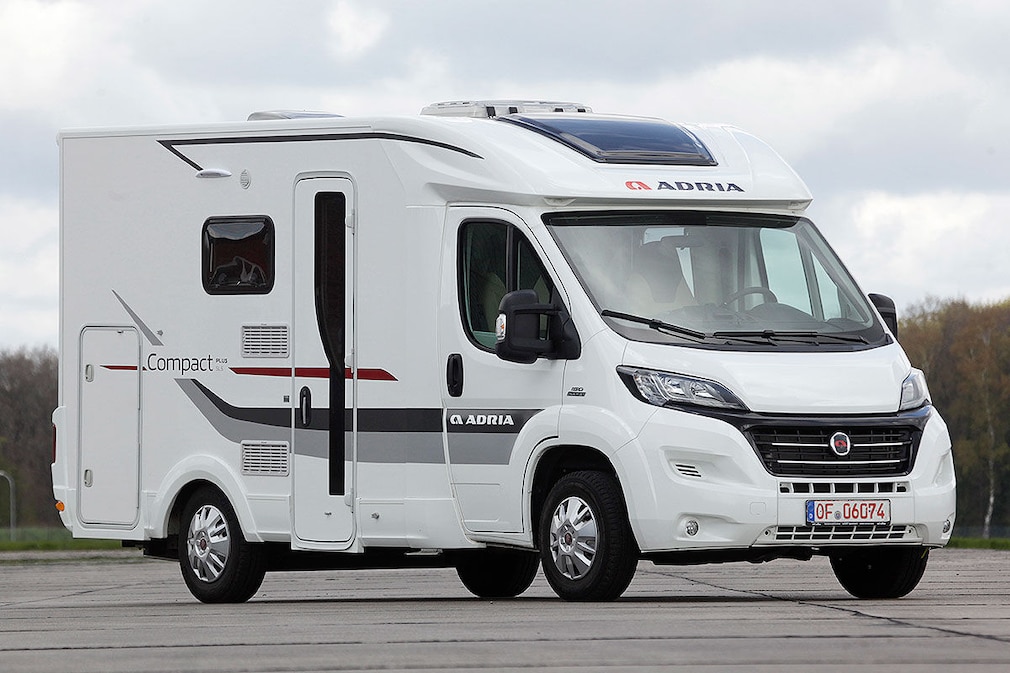 Adria Compact Plus SLS