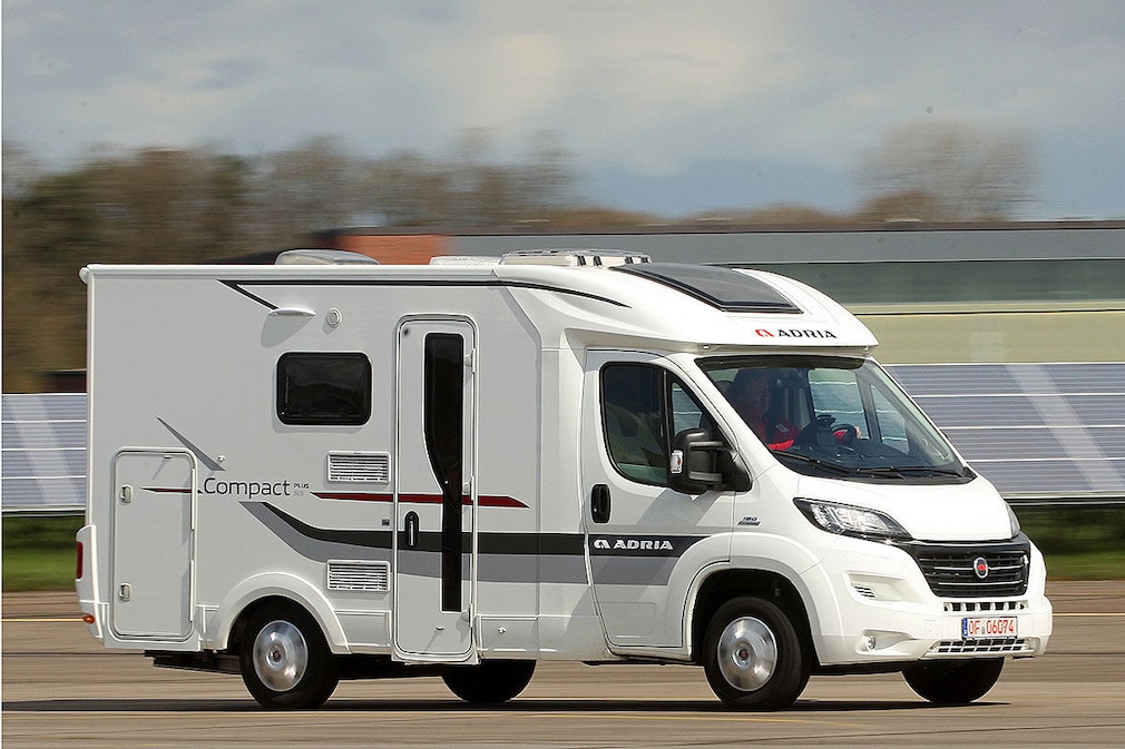 Adria Compact Plus SLS
