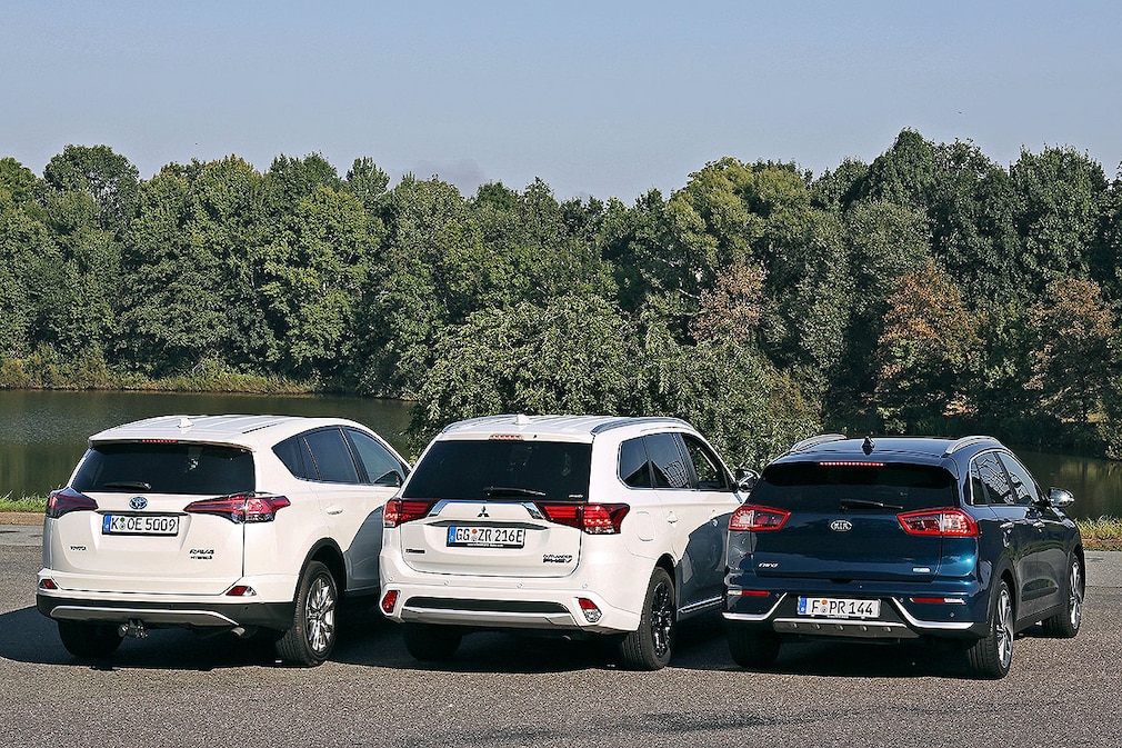 Toyota RAV4 Hybrid Kia Niro Mitsubishi Outlander PHEV