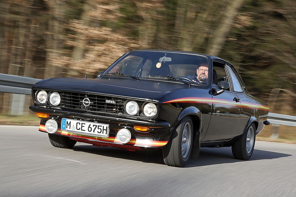Opel Manta Black Magic